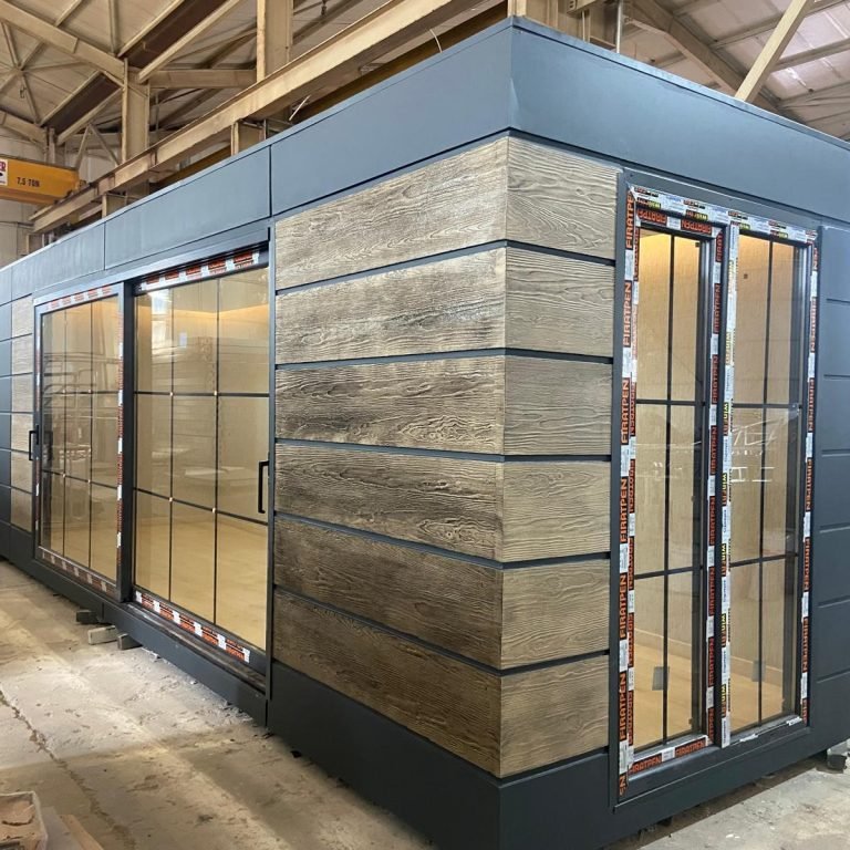 حاويات متروبول الحديثة